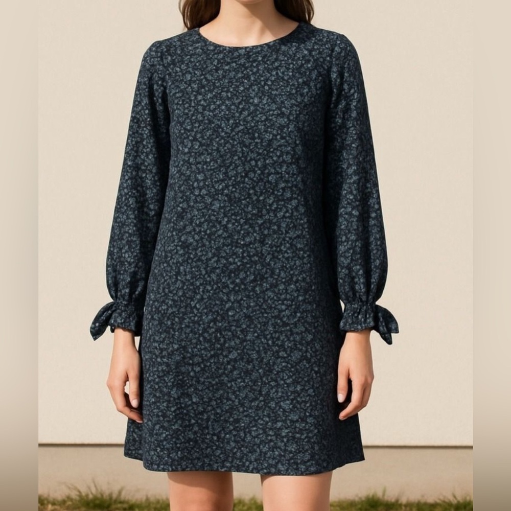 H&M Women's Blue Floral Long Bow Sleeve Shift Dress sz 12 Minimalist Feminine